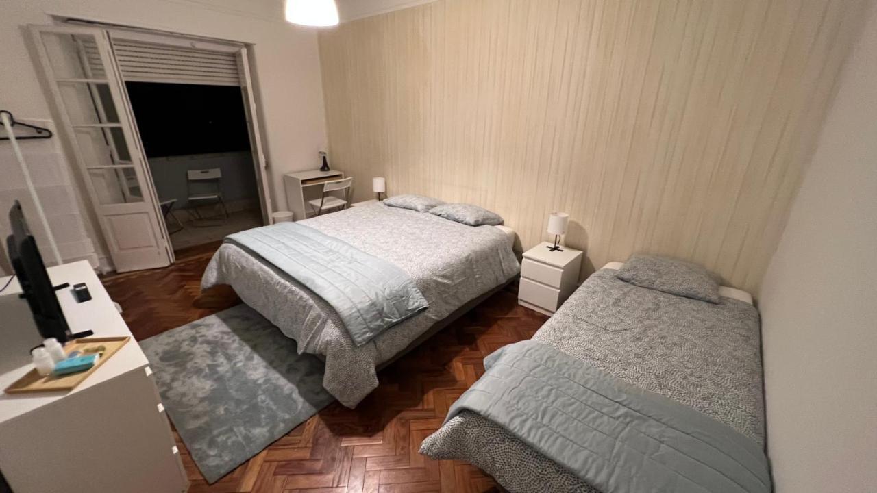 Habitacion Privada Para 3 Grande Con Balcon Lisboa Екстериор снимка