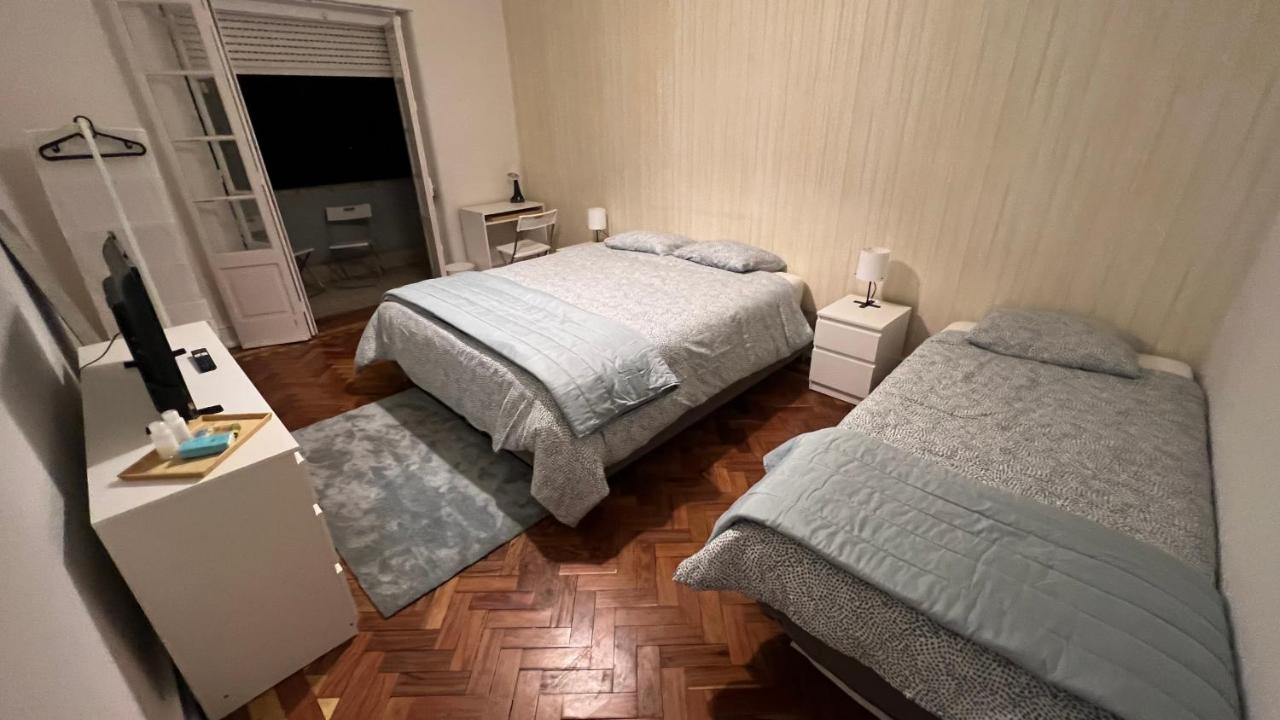 Habitacion Privada Para 3 Grande Con Balcon Lisboa Екстериор снимка
