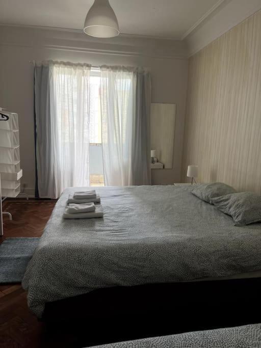 Habitacion Privada Para 3 Grande Con Balcon Lisboa Екстериор снимка