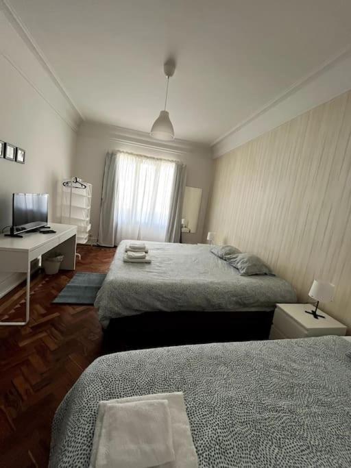 Habitacion Privada Para 3 Grande Con Balcon Lisboa Екстериор снимка