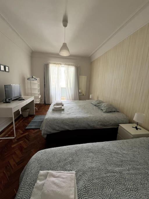 Habitacion Privada Para 3 Grande Con Balcon Lisboa Екстериор снимка