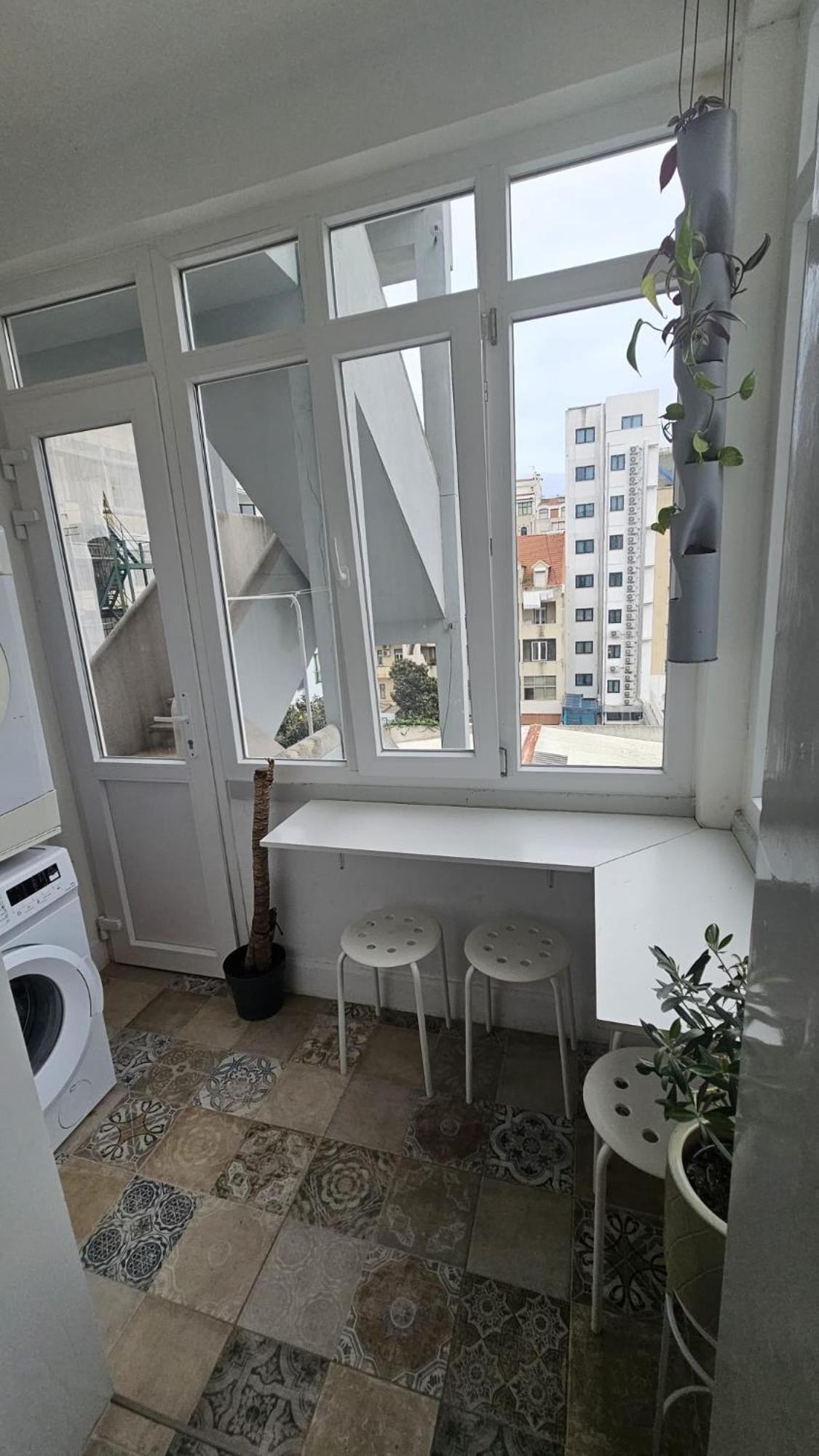 Habitacion Privada Para 3 Grande Con Balcon Lisboa Екстериор снимка